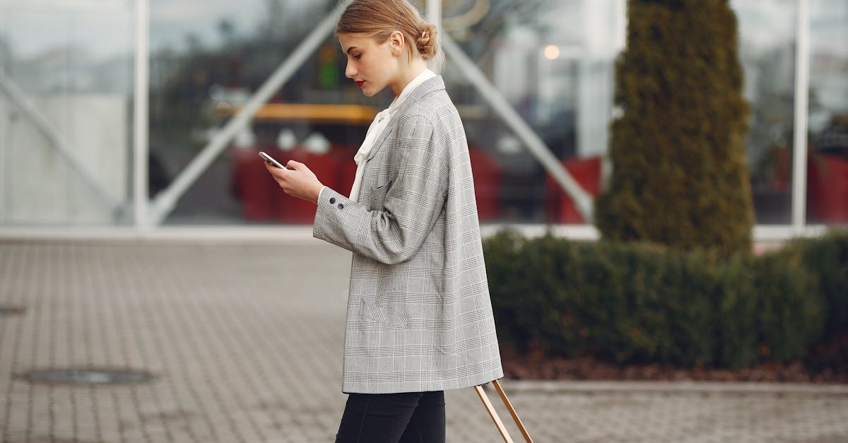 découvrez la facilité du check-in en ligne ! évitez les files d'attente et enregistrez-vous facilement depuis chez vous, que ce soit pour un vol, un hôtel ou un événement. profitez d'une expérience de voyage fluide et sans stress.