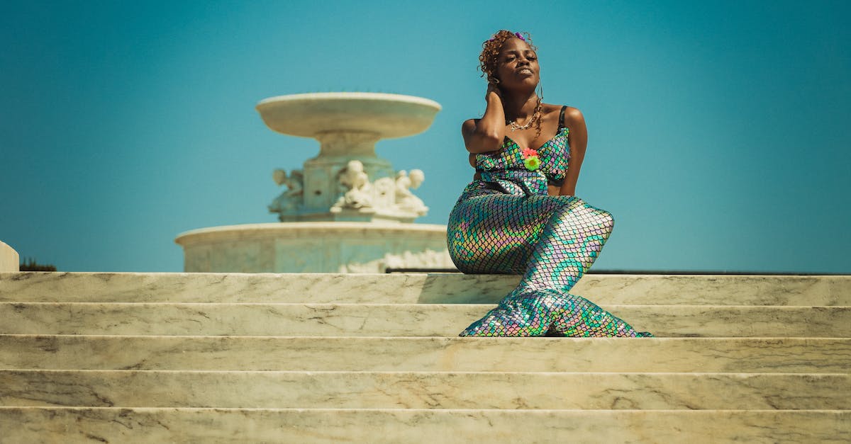 découvrez notre collection de costumes de sirène, parfaits pour les fêtes, les carnavals ou les soirées à thème. avec des tissus scintillants et des designs enchanteurs, transformez-vous en une créature magique de l'océan et laissez libre cours à votre imagination.